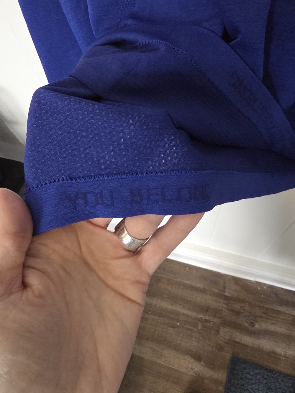 Lululemon Swiftly Relaxed Long Sleeve NWT Size 14 - Picture 7 of 8